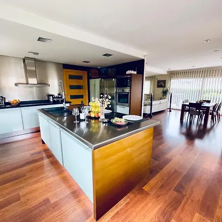 Casa De Lujo En